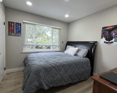41348 Whitecrest Ct - Photo Thumbnail 19