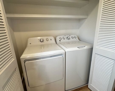 3776 Beethoven Street - Photo Thumbnail 12