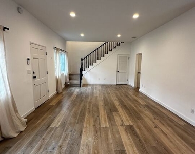 3776 Beethoven Street - Photo Thumbnail 2