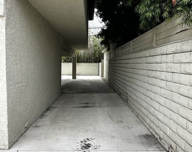 3776 Beethoven Street - Photo Thumbnail 22