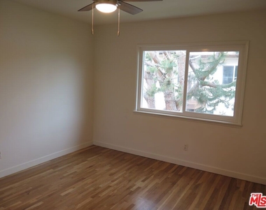 2221 Ocean Park Boulevard - Photo Thumbnail 9