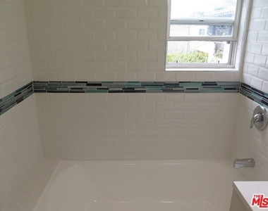 2221 Ocean Park Boulevard - Photo Thumbnail 13