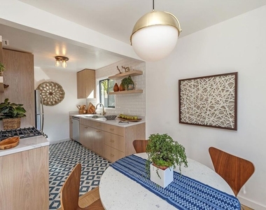 1964 Vista Del Mar Street - Photo Thumbnail 10