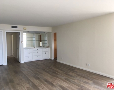201 Ocean Avenue - Photo Thumbnail 7
