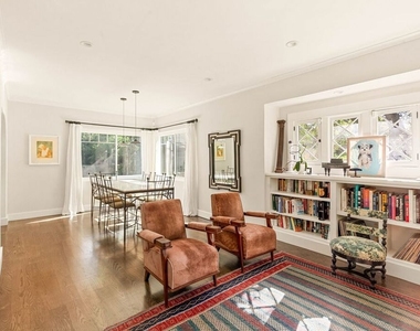 2102 N Bronson Avenue - Photo Thumbnail 14