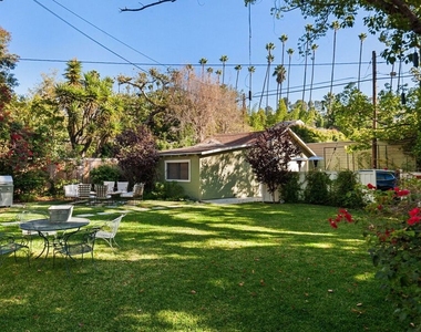 2102 N Bronson Avenue - Photo Thumbnail 36