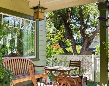 2102 N Bronson Avenue - Photo Thumbnail 5
