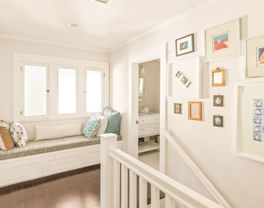 2102 N Bronson Avenue - Photo Thumbnail 23