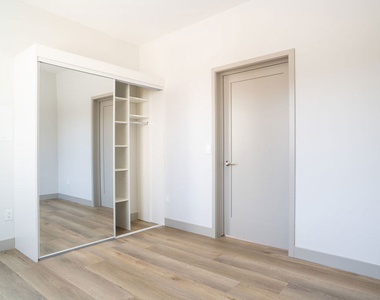 2223 Clifford Street - Photo Thumbnail 5
