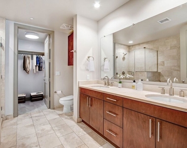 10700 Wilshire Boulevard - Photo Thumbnail 6