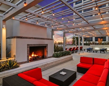 10700 Wilshire Boulevard - Photo Thumbnail 17