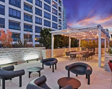 10700 Wilshire Boulevard - Photo Thumbnail 16