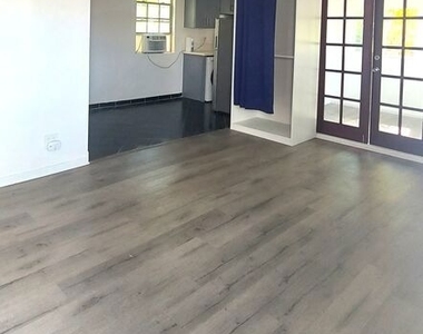 1053 S Stanley Avenue - Photo Thumbnail 1