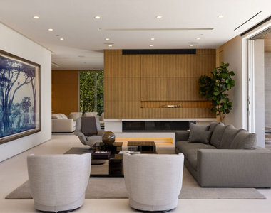1401 Londonderry Place - Photo Thumbnail 2