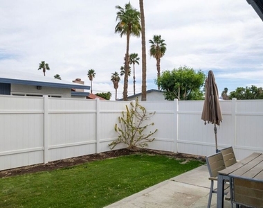 68080 Risueno Road - Photo Thumbnail 11