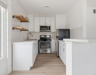 68080 Risueno Road - Photo Thumbnail 9