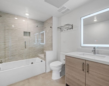 5245 Santa Monica Boulevard - Photo Thumbnail 11