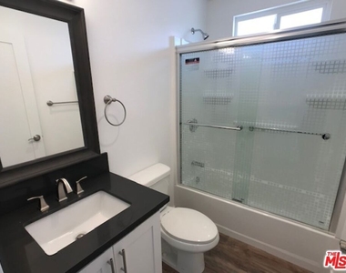 601 N Normandie Avenue - Photo Thumbnail 5