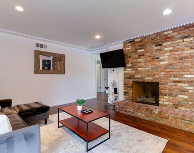 7553 Garden Grove Avenue - Photo Thumbnail 5
