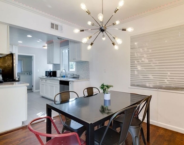 7553 Garden Grove Avenue - Photo Thumbnail 9
