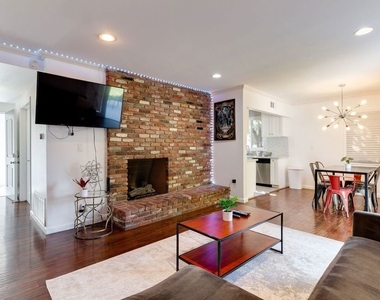 7553 Garden Grove Avenue - Photo Thumbnail 4