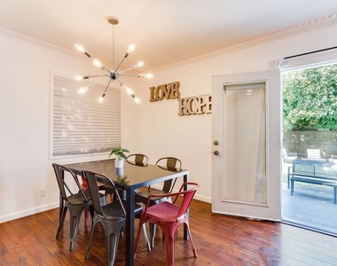 7553 Garden Grove Avenue - Photo Thumbnail 8
