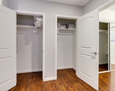 7553 Garden Grove Avenue - Photo Thumbnail 33