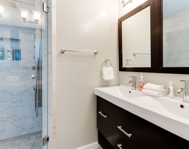 7553 Garden Grove Avenue - Photo Thumbnail 35