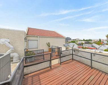 1118 Valencia Street - Photo Thumbnail 18