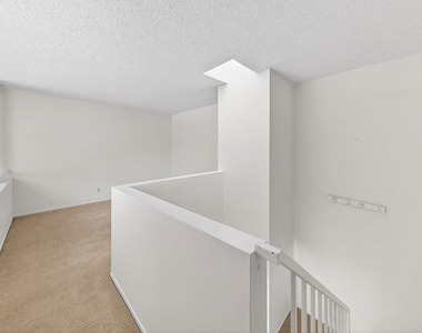 1118 Valencia Street - Photo Thumbnail 15