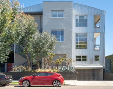 710 N Orlando Avenue - Photo Thumbnail 10