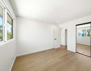333 6th Avenue - Photo Thumbnail 17