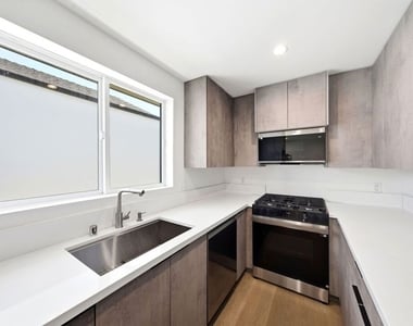 333 6th Avenue - Photo Thumbnail 7