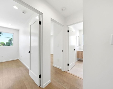 333 6th Avenue - Photo Thumbnail 10