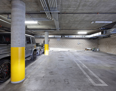 1055 S Serrano Avenue - Photo Thumbnail 28