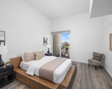 1055 S Serrano Avenue - Photo Thumbnail 18