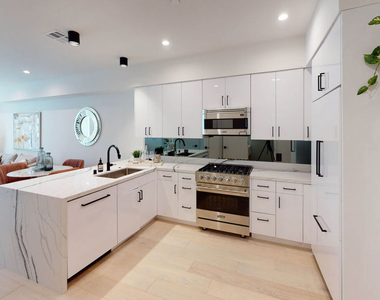 105 S Doheny Drive - Photo Thumbnail 8
