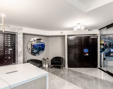 105 S Doheny Drive - Photo Thumbnail 13
