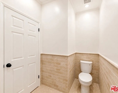 1111 21st Street - Photo Thumbnail 11