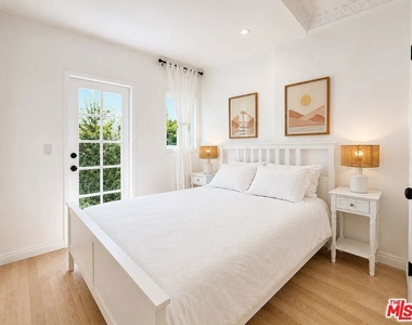 1111 21st Street - Photo Thumbnail 8