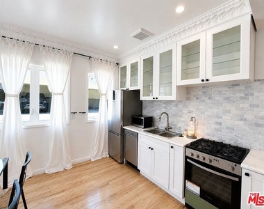 1111 21st Street - Photo Thumbnail 6