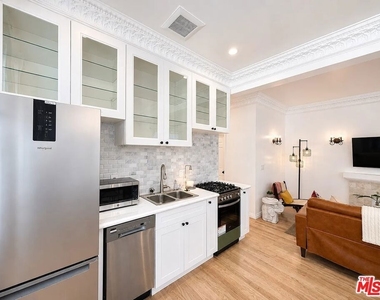 1111 21st Street - Photo Thumbnail 5