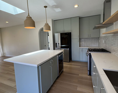 8587 1/2 Rugby Drive - Photo Thumbnail 1