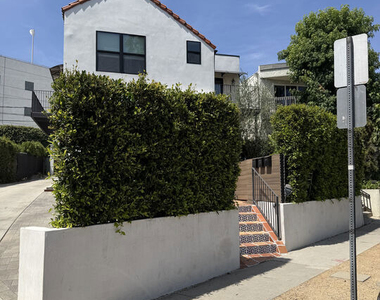 8587 1/2 Rugby Drive - Photo Thumbnail 14