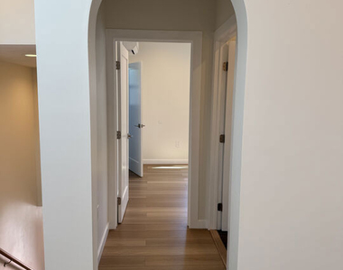8587 1/2 Rugby Drive - Photo Thumbnail 6