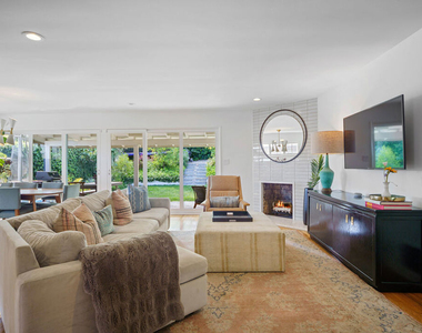 3085 Motor Avenue - Photo Thumbnail 4
