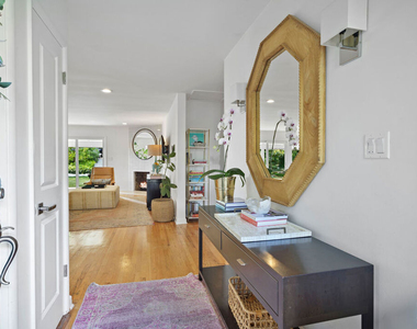 3085 Motor Avenue - Photo Thumbnail 3