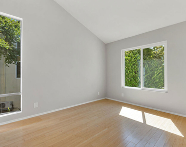 603 Racquet Club Lane - Photo Thumbnail 37