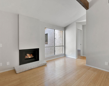 603 Racquet Club Lane - Photo Thumbnail 32