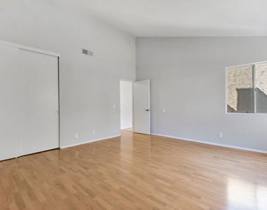 603 Racquet Club Lane - Photo Thumbnail 29
